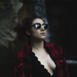 体毛が濃い女の悩みと対策方法は？