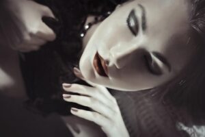 体毛濃い女性が気になる人におすすめの対処法は？